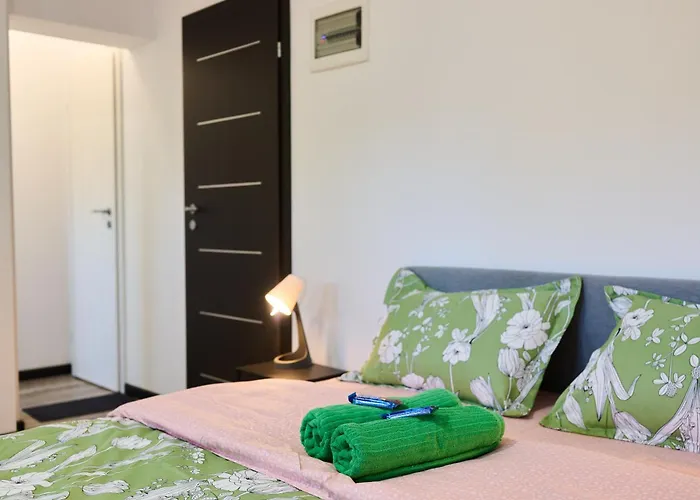 Old Town Oasis - Ap 9 *