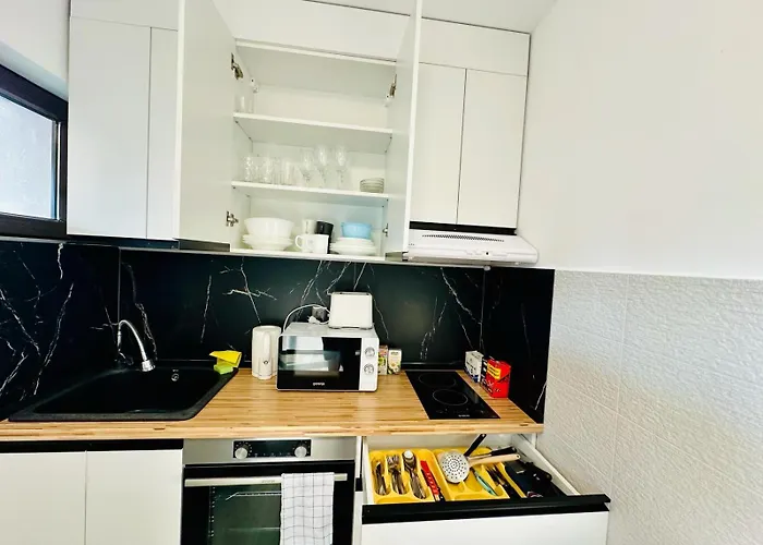 Old Town Oasis - Ap 9 Apartment Bucharest